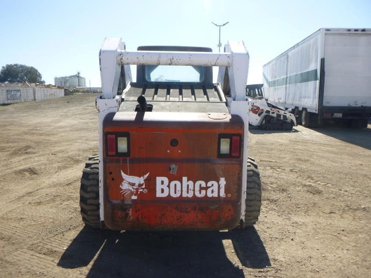 2005-bobcat-s300-image-8