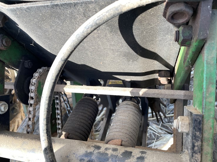 john-deere-7000-image-23