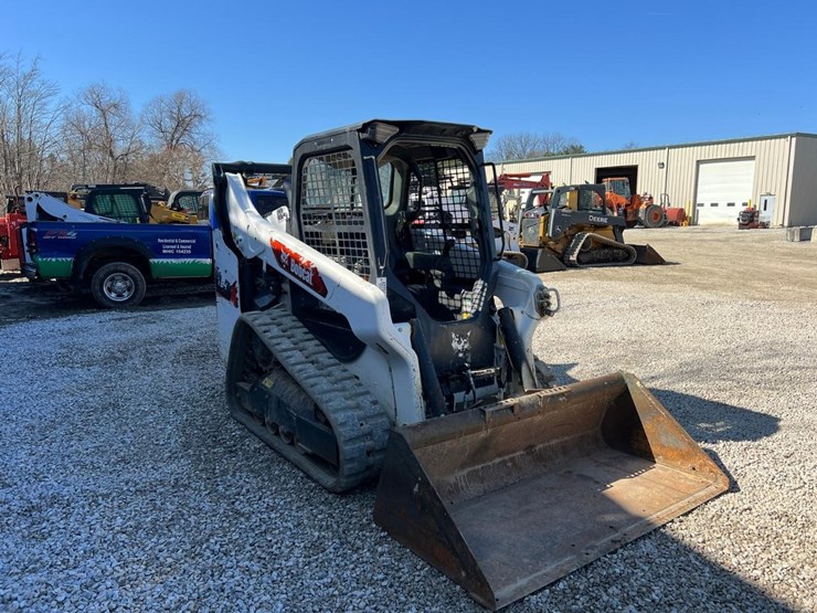 2022-bobcat-t64-image-8