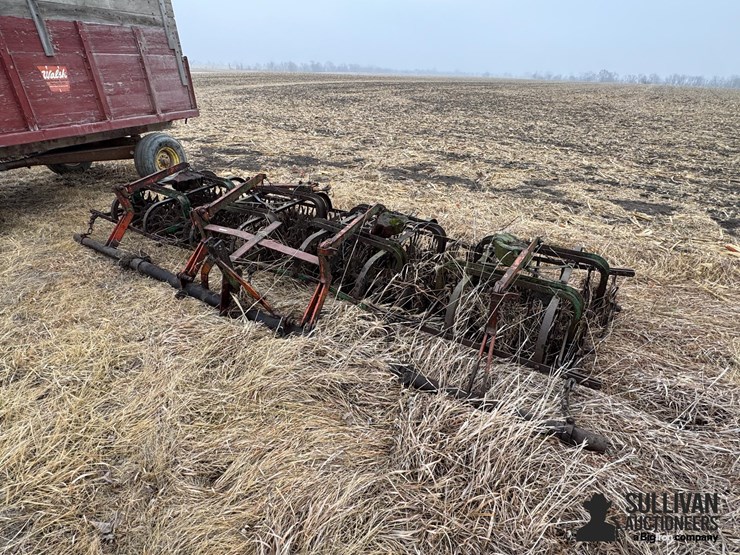 4-section-rotary-hoe-image-1