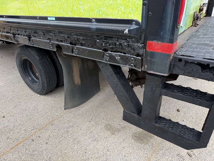 #1154-•-2009-isuzu-box-truck-(has-wi-title)-(new-berlin,-wi)-image-11