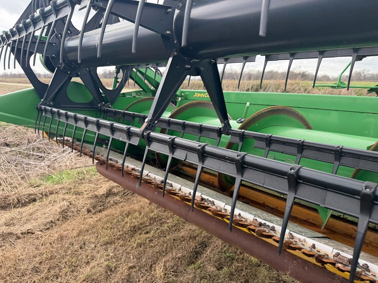 2013-john-deere-630f-image-36