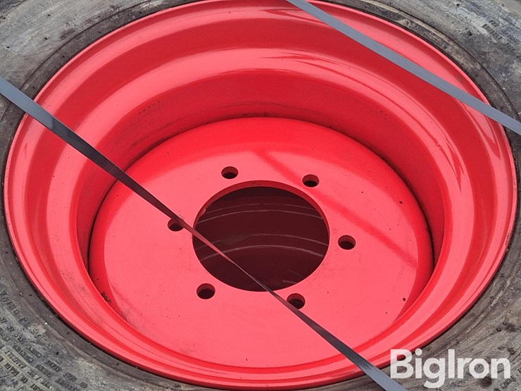 galaxy-12-16.5-tires-&-rims-image-6