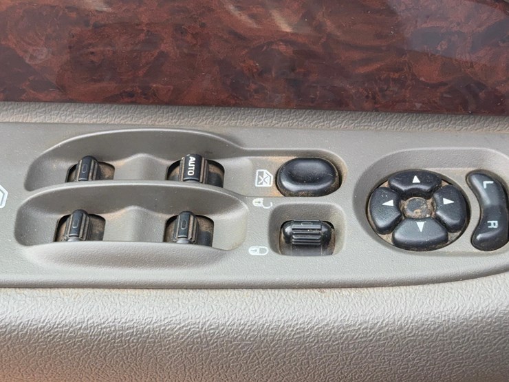 2009-dodge-3500-image-13