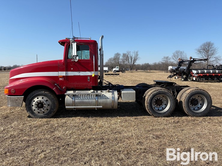 1990-international-9400-eagle-image-8