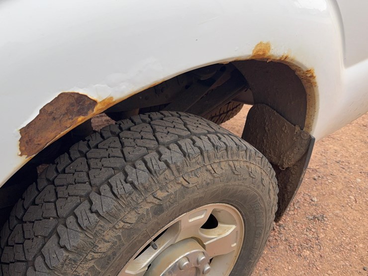 2011-ford-f250-image-23