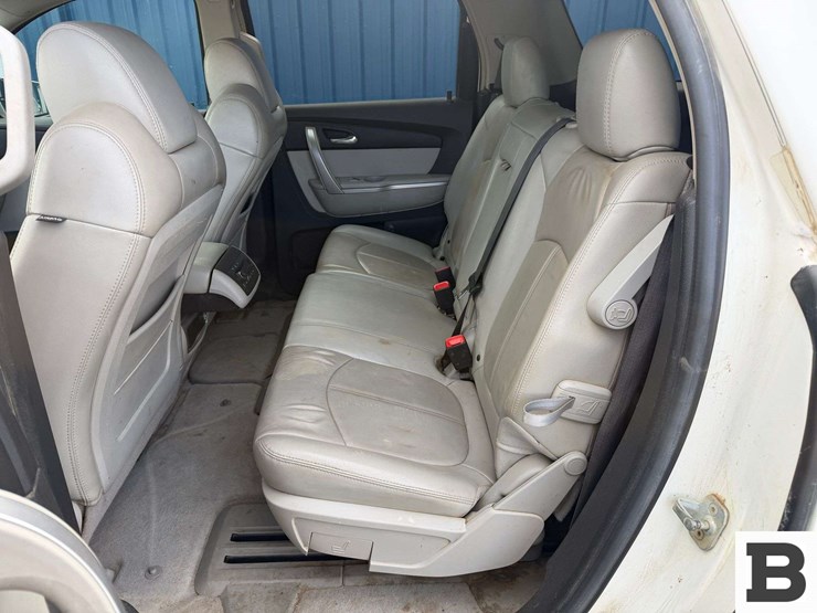 2008-gmc-acadia-image-27