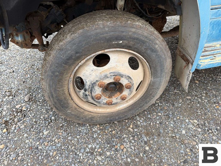 1986-ford-f700-image-9