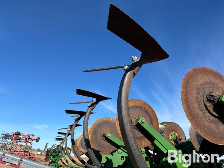 john-deere-885-image-11