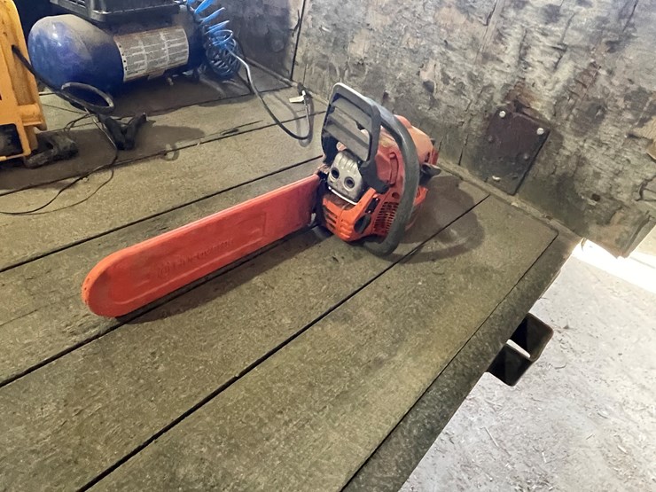 #7201-•-husqvarna-chain-saw-image-1