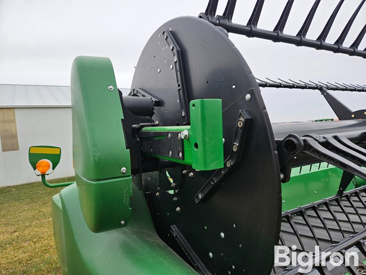 2019-john-deere-730fd-image-14