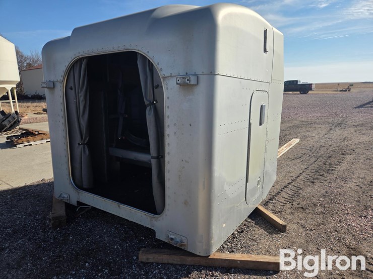 peterbilt-379-image-1