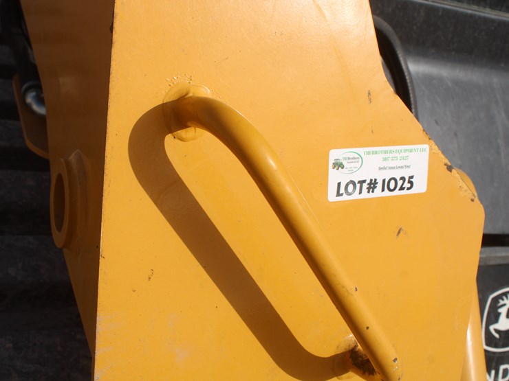 john-deere-325-image-46