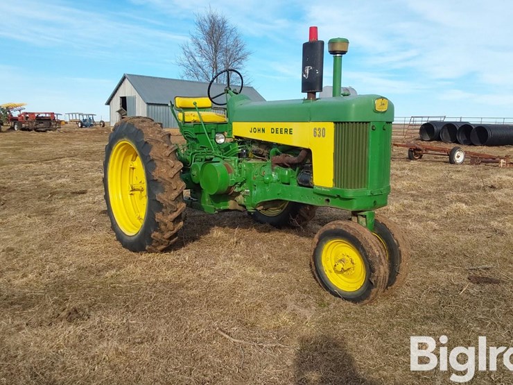 1959-john-deere-630-image-3