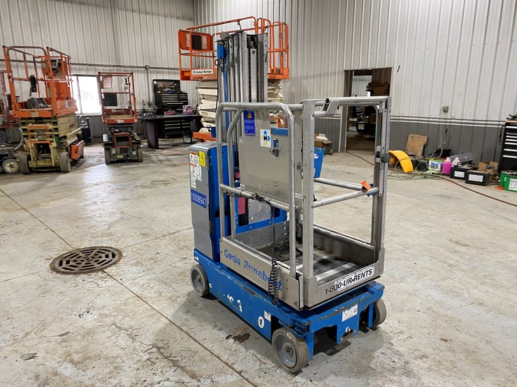 #1226-•-2016-genie-run-about-gr-20-lift-(bryant,-wi)-image-2