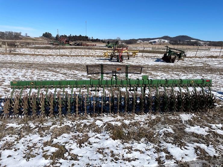 john-deere-400-image-5