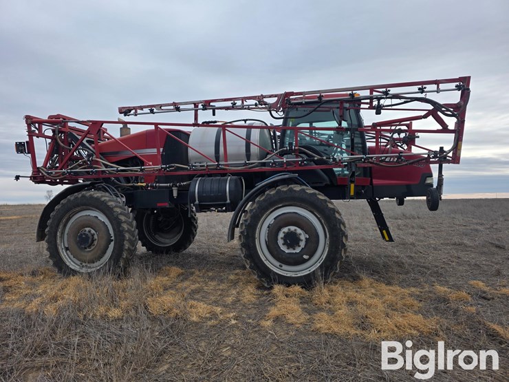 2009-case-ih-patriot-3230-image-4