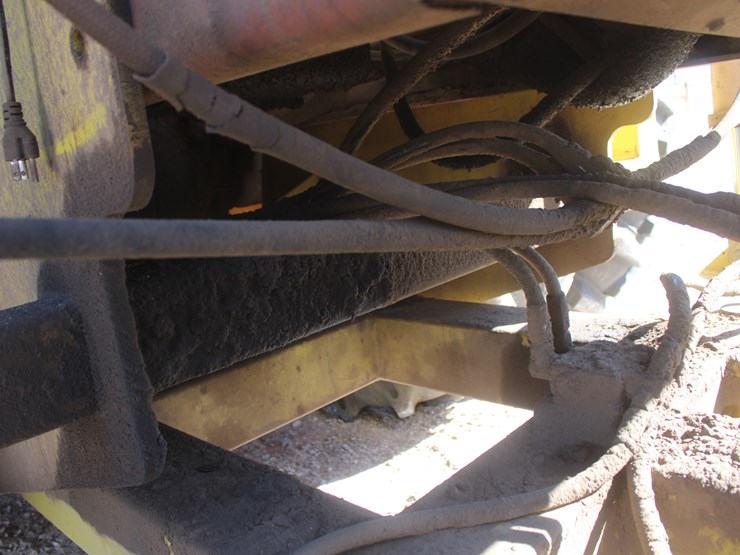 1980-versatile-875-image-82