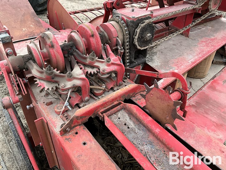 massey-ferguson-10-image-18