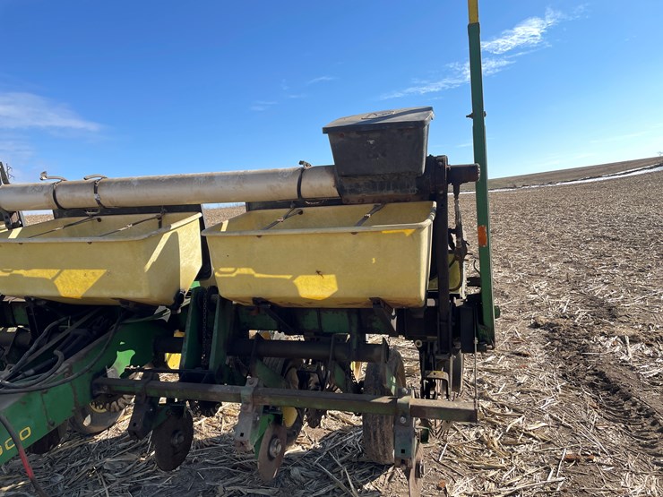 john-deere-7000-image-6