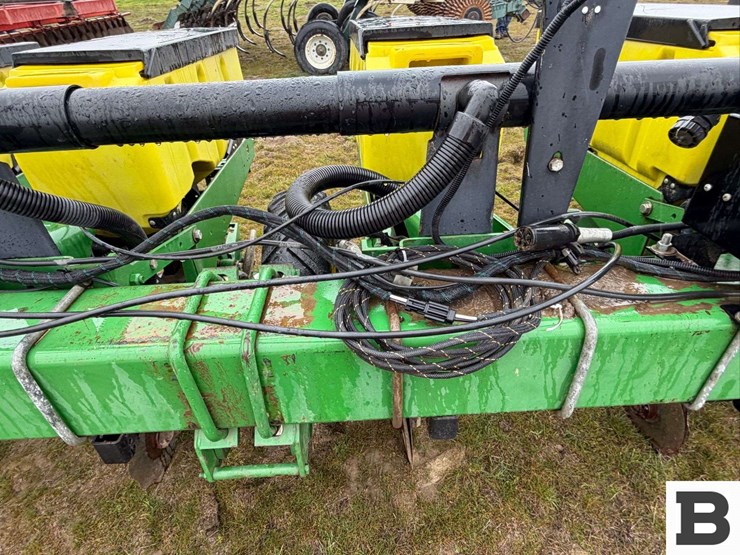 2008-john-deere-1700-image-21