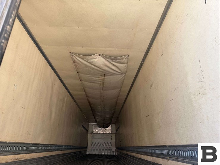 1995-utility-vs2r-image-38