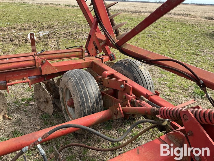 case-ih-3950-image-12