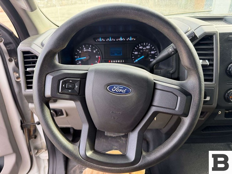 2019-ford-f350-image-26