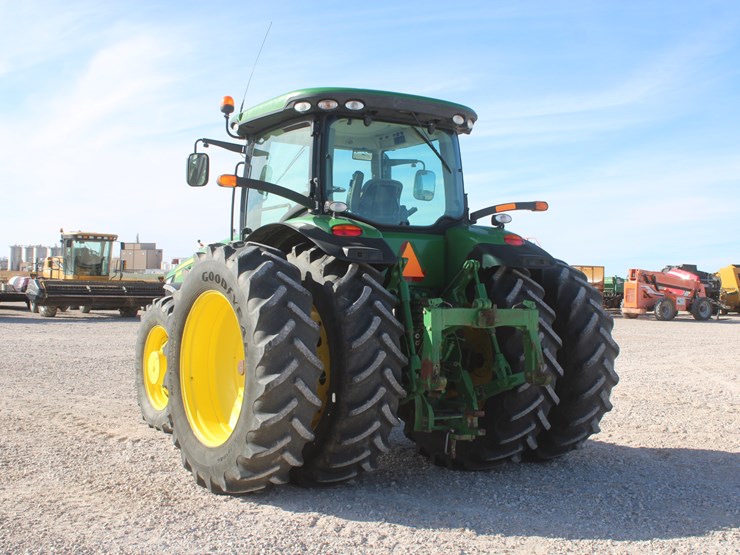 john-deere-8285r-image-3