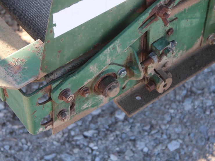 #1018-•-lockwood-model-l6700-885-bean-harvester-image-19