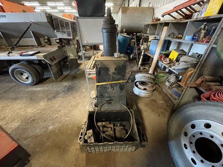 #12179-•-dump-truck-box-ram-(denmark,-wi)-image-2