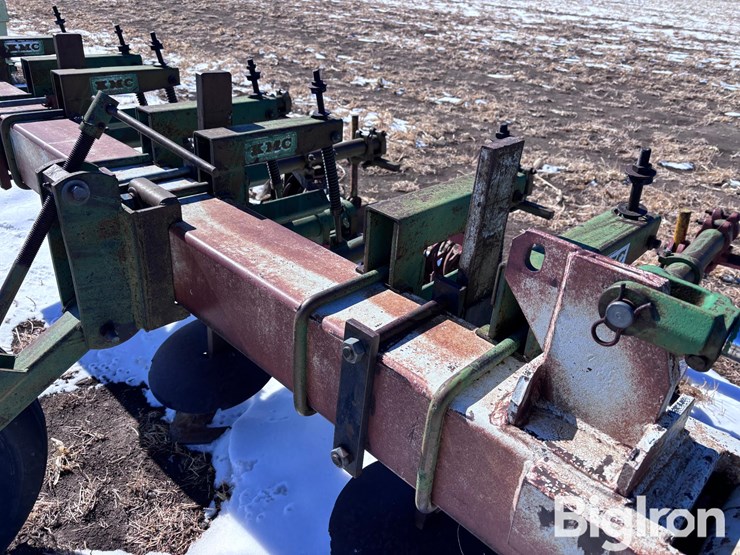 kmc-folding-3-pt-rolling-cultivator-image-14