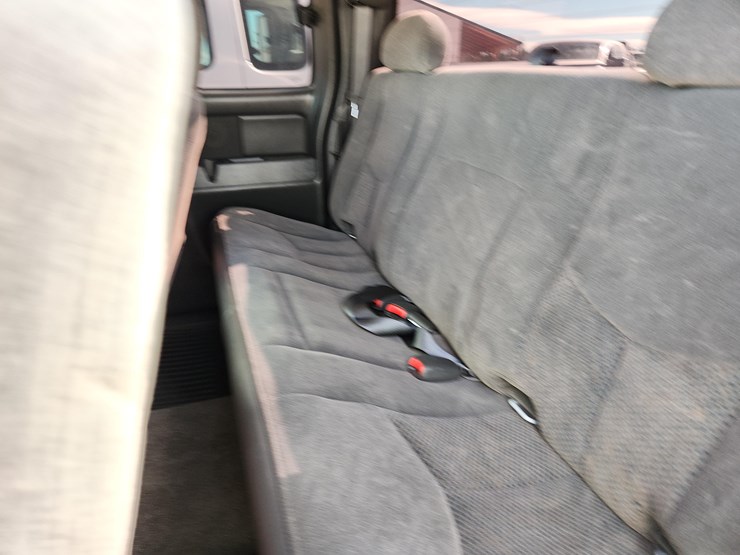 2005-chevrolet-silverado-1500-image-17