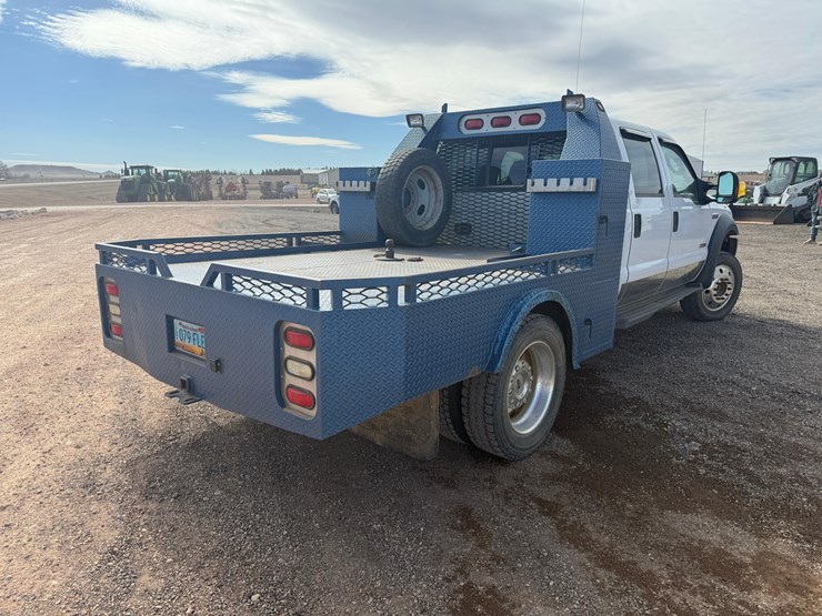 2006-ford-f550-image-15