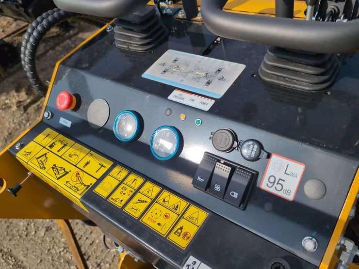 agt-mini-crawler-skid-steer-mx-mrt14-image-7