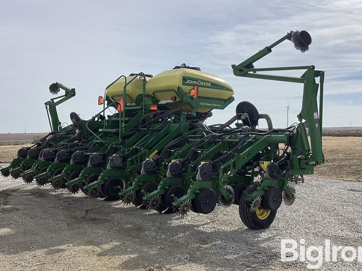 2009-john-deere-1790-ccs-image-5