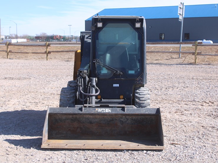 2014-jcb-205-image-2