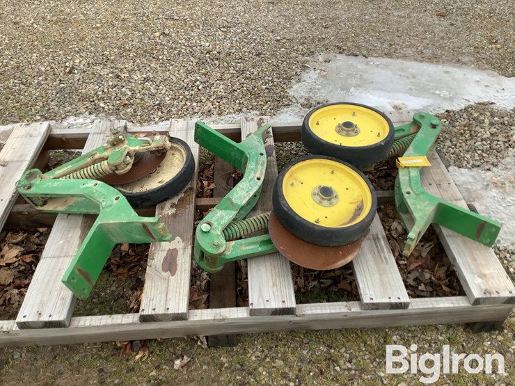 john-deere-1775-image-6