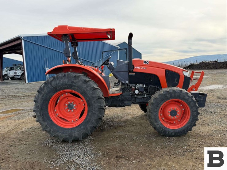 2016-kubota-m5-091-image-11