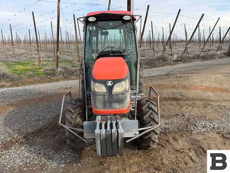 2014-kubota-m8540hd-image-9