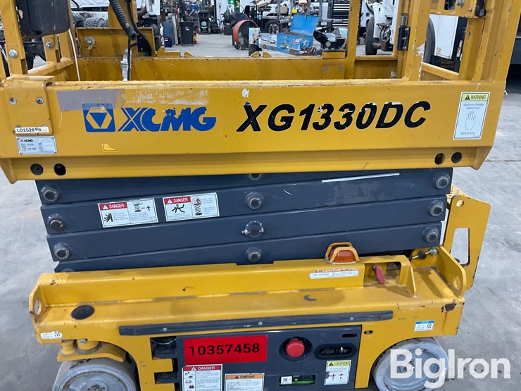 2021-massey-ferguson-730-image-10