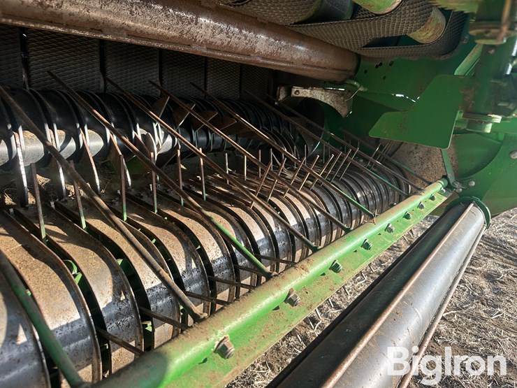 2019-john-deere-560m-image-18