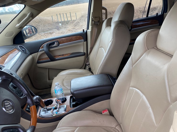 2012-buick-enclave-image-22