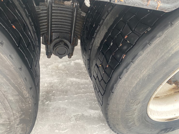 #1145-•-2009-mack-gu713-semi-tractor-(has-wi-title)-(mosinee,-wi)-image-51