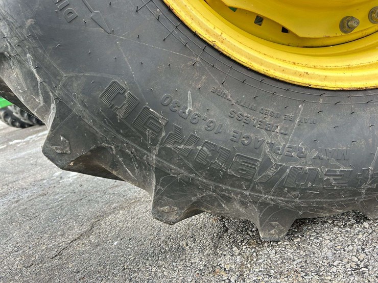 2007-john-deere-8230-image-18