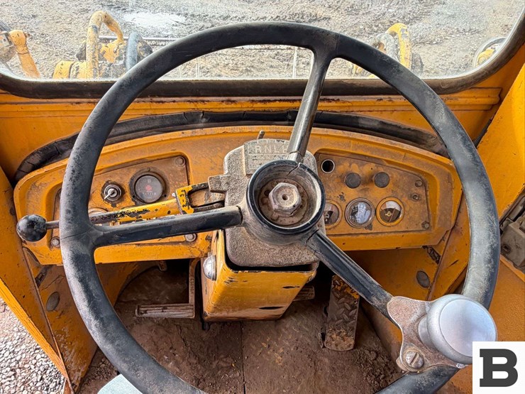 john-deere-544-image-40