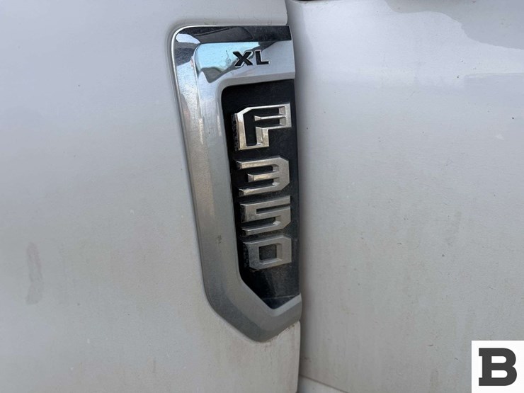 2019-ford-f350-image-34