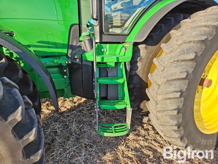 2013-john-deere-8285r-image-15