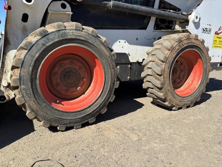 2018-bobcat-s550-image-14