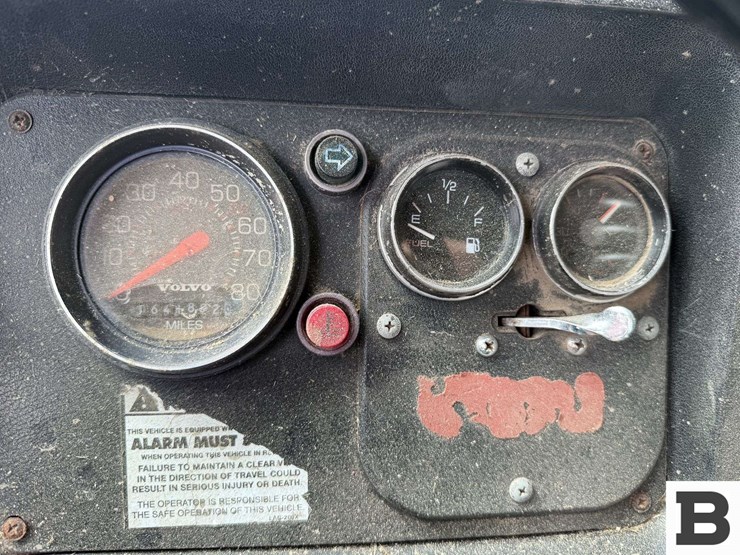 1996-volvo-wx-feed-truck---albany,-or-image-71